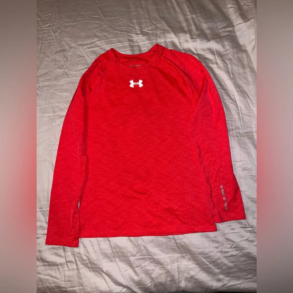 Under Armour Coral Long Sleeve Performance Top Kids Size XL